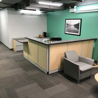 6908f8381323d256981eaa5c_Desking Social